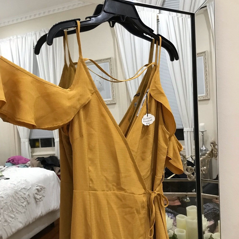 Dress - Picture 2 of 2